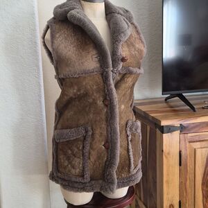 Sawyer California Vtg. Geniune Sherling Lambskin Button Up Vest